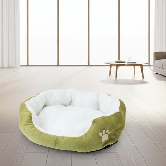 Soft Fleece Small Pet Bed – Lightweight and Cozy Sleeping Mat for Puppies, Kittens, and Small Pets (50 x 40 cm)
