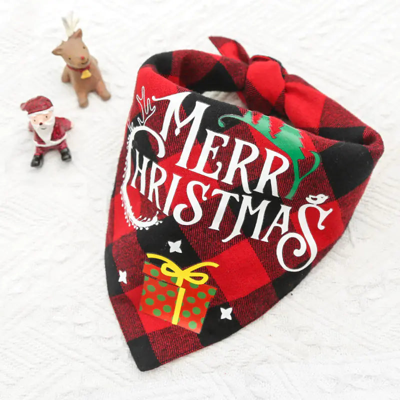 Double-Layer Reversible Pet Triangle Scarf – Cotton Bandana & Saliva Towel for Dogs & Cats (2 Sizes, Multiple Patterns)
